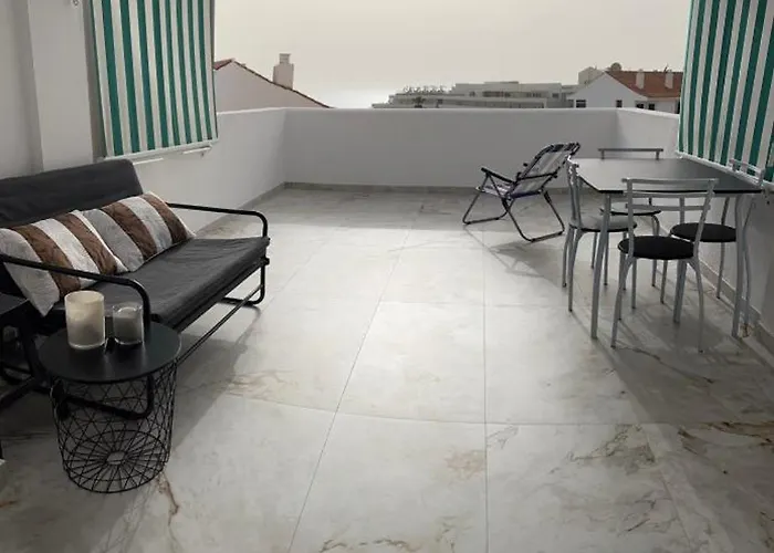 New Beautiful Apartment!beaches Nearby!ocean View! شقة